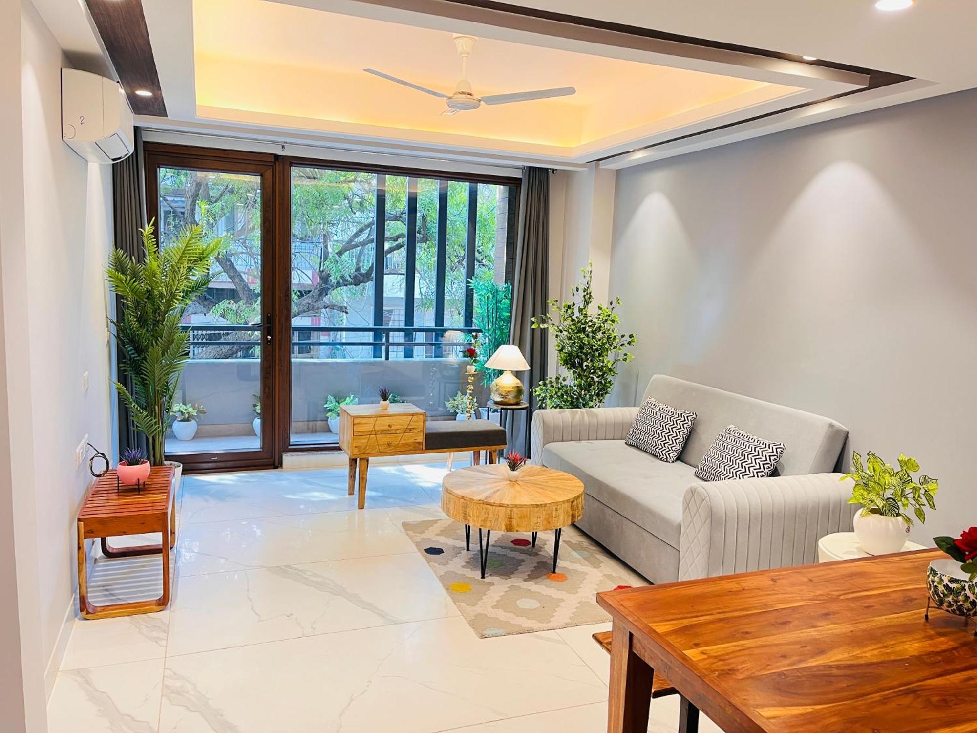 Hotel Gianmala Residency South Extension Near Aiims Delhi Nowe Delhi Zewnętrze zdjęcie