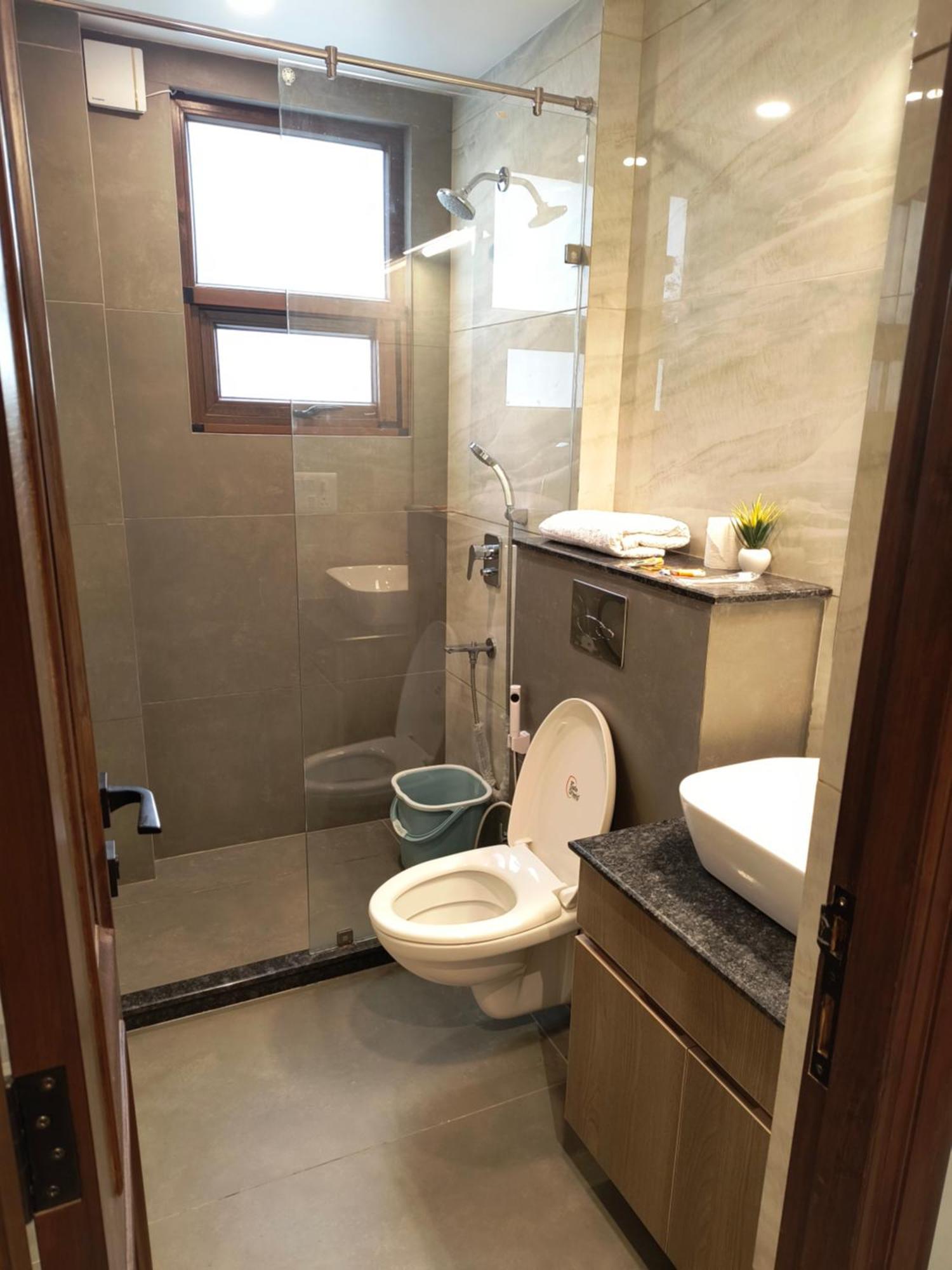 Hotel Gianmala Residency South Extension Near Aiims Delhi Nowe Delhi Zewnętrze zdjęcie