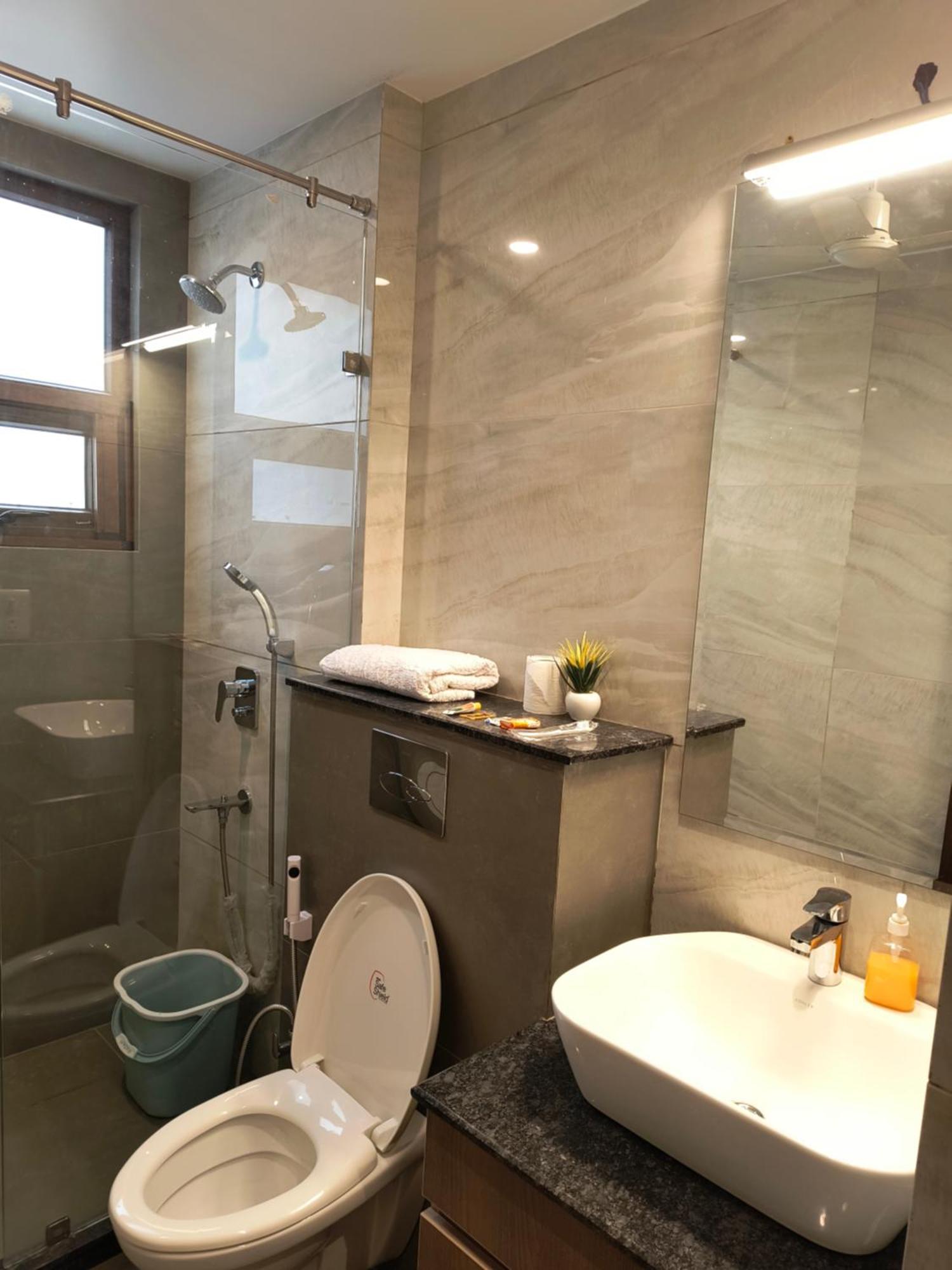 Hotel Gianmala Residency South Extension Near Aiims Delhi Nowe Delhi Zewnętrze zdjęcie