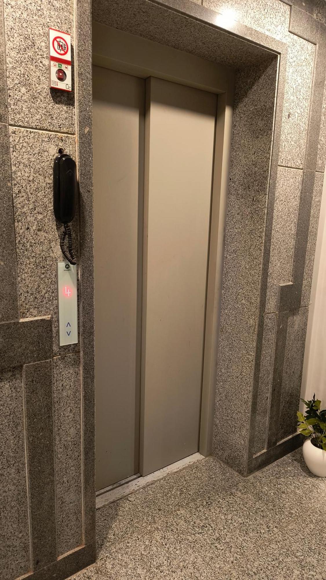 Hotel Gianmala Residency South Extension Near Aiims Delhi Nowe Delhi Zewnętrze zdjęcie