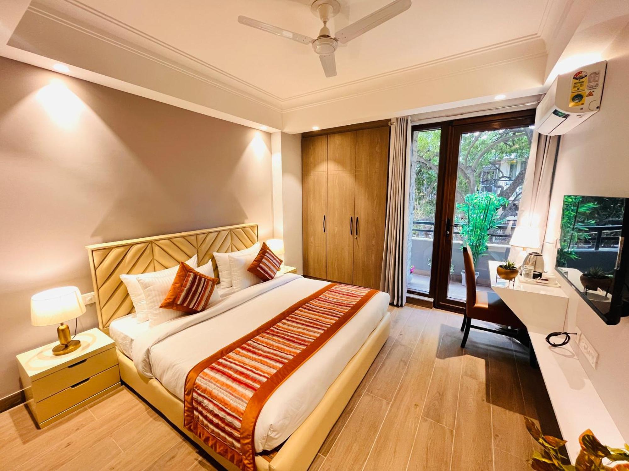 Hotel Gianmala Residency South Extension Near Aiims Delhi Nowe Delhi Zewnętrze zdjęcie