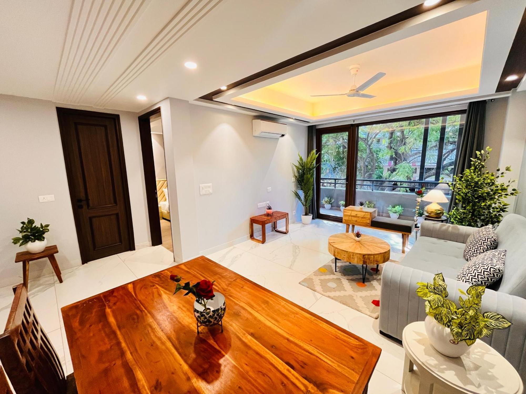 Hotel Gianmala Residency South Extension Near Aiims Delhi Nowe Delhi Zewnętrze zdjęcie