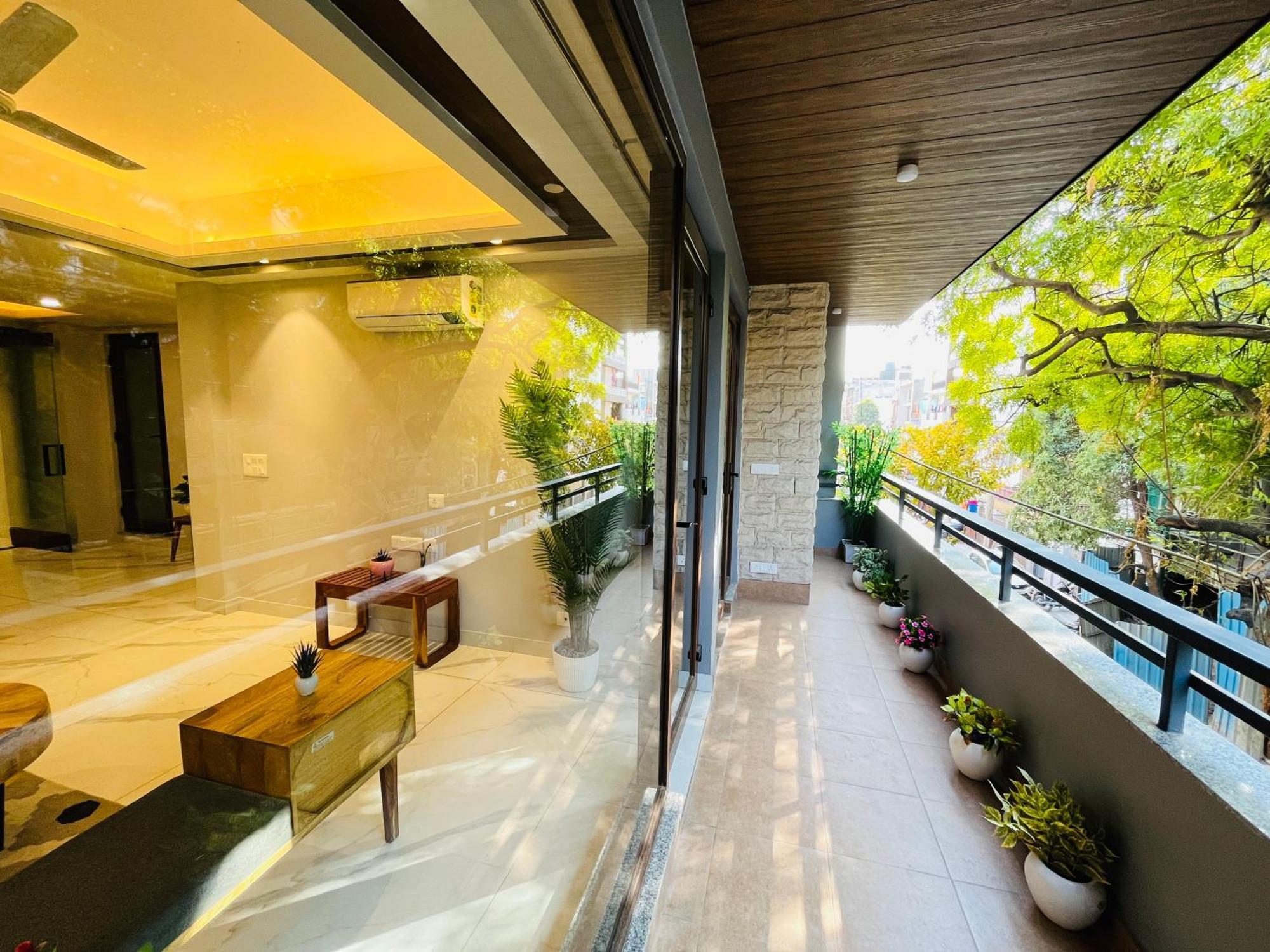 Hotel Gianmala Residency South Extension Near Aiims Delhi Nowe Delhi Zewnętrze zdjęcie