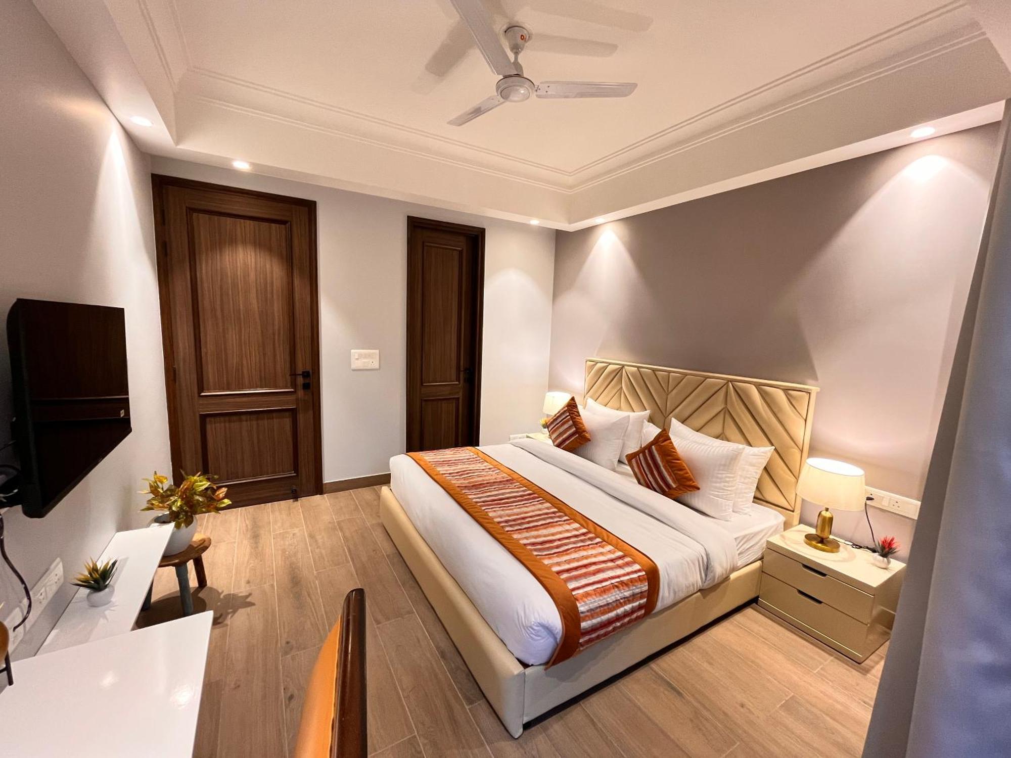Hotel Gianmala Residency South Extension Near Aiims Delhi Nowe Delhi Zewnętrze zdjęcie