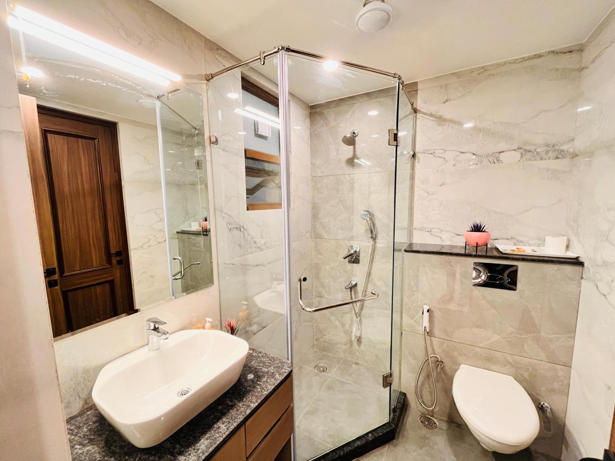 Hotel Gianmala Residency South Extension Near Aiims Delhi Nowe Delhi Zewnętrze zdjęcie