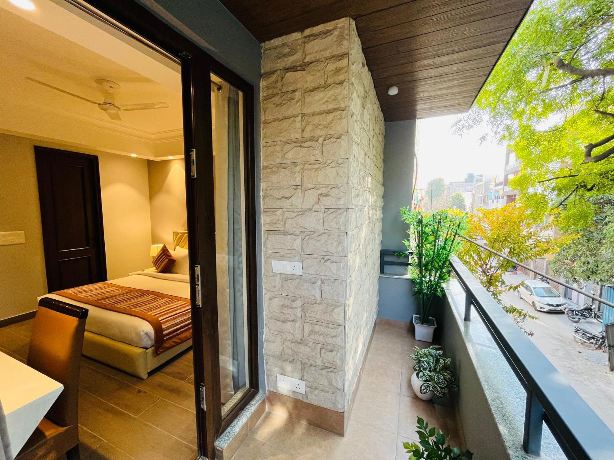 Hotel Gianmala Residency South Extension Near Aiims Delhi Nowe Delhi Zewnętrze zdjęcie