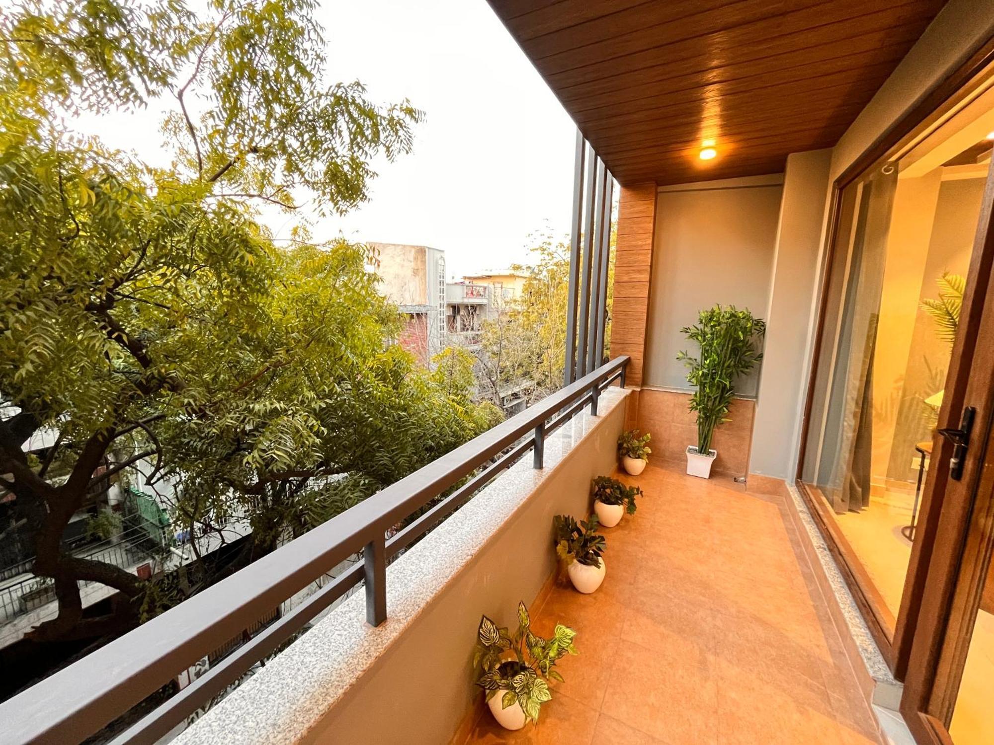 Hotel Gianmala Residency South Extension Near Aiims Delhi Nowe Delhi Zewnętrze zdjęcie