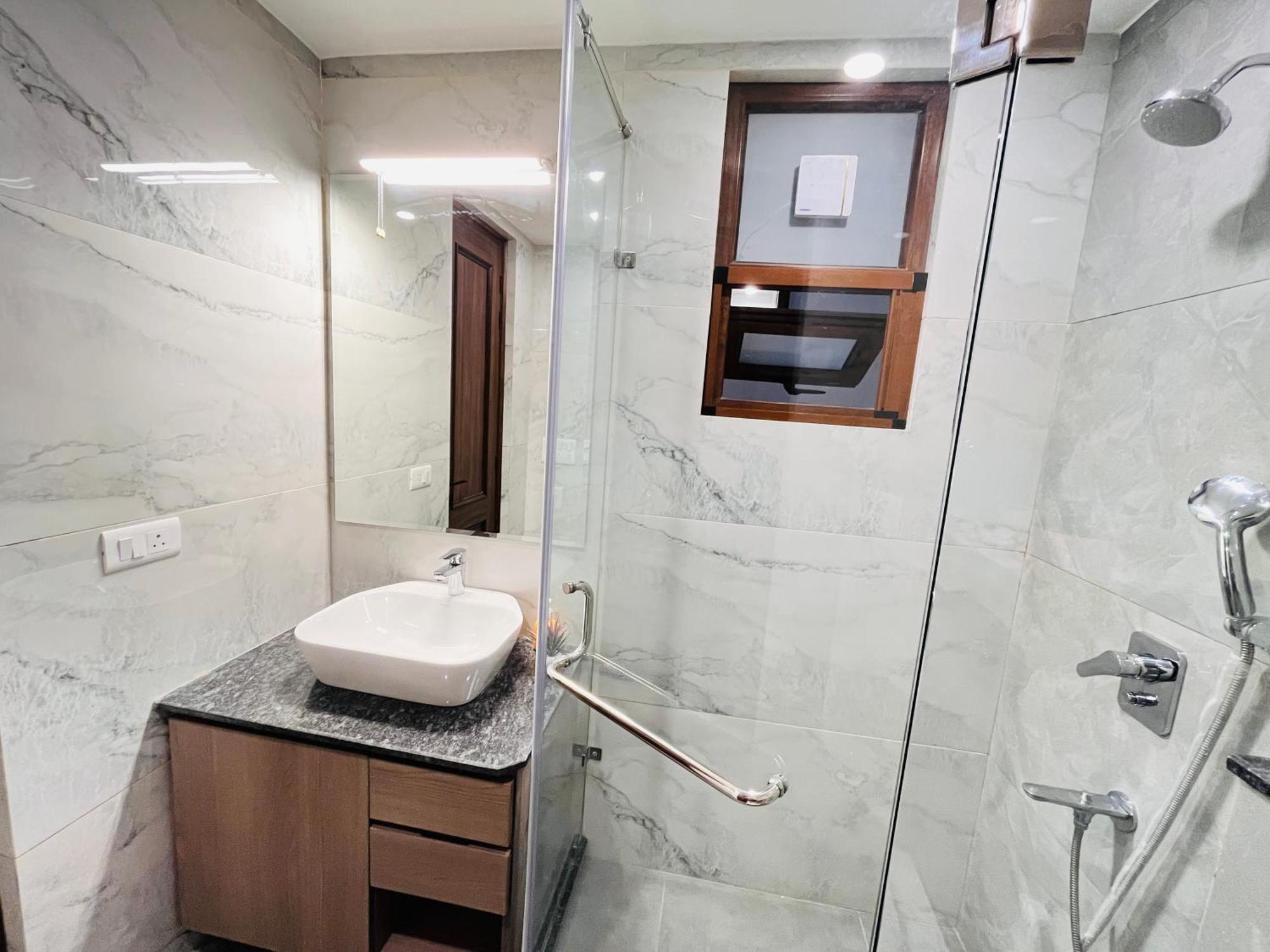 Hotel Gianmala Residency South Extension Near Aiims Delhi Nowe Delhi Zewnętrze zdjęcie